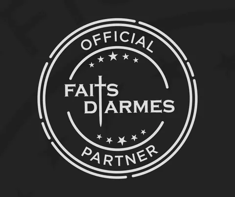 This club is an official partner of Faits d'Armes store